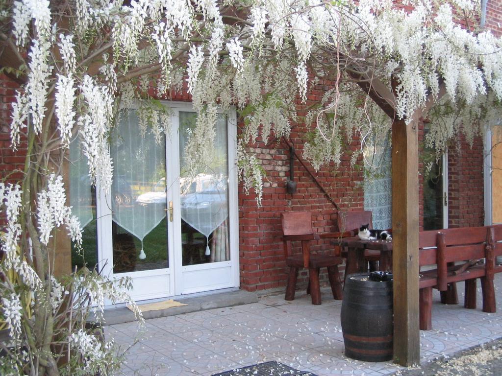 Chambre D'Hotes La Chaiserie Romeries Exteriér fotografie